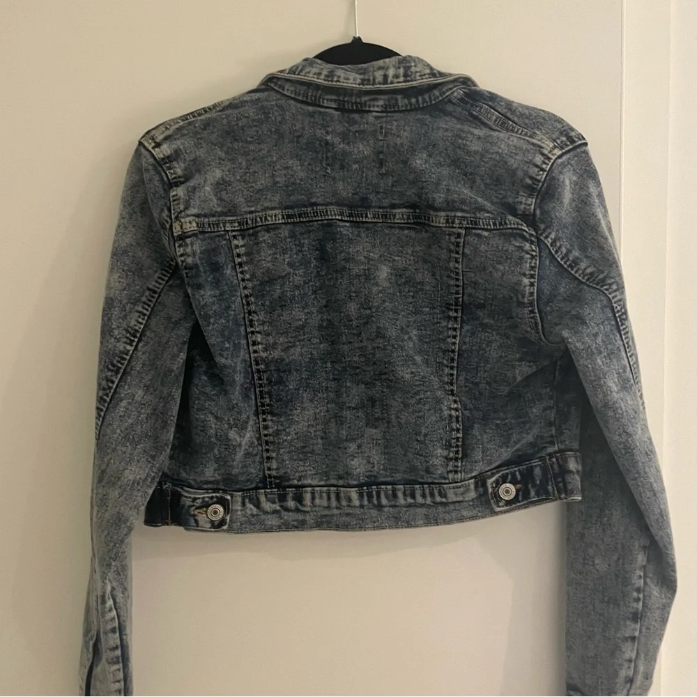 Cropped & Distressed Denim Jacket Size Small - Picture 3 of 3